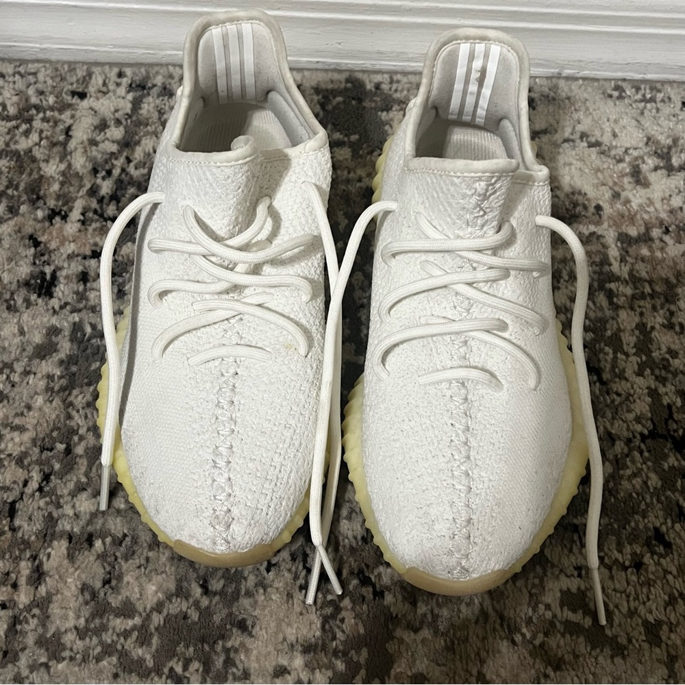 Yeezy White Cream Sneakers With Box